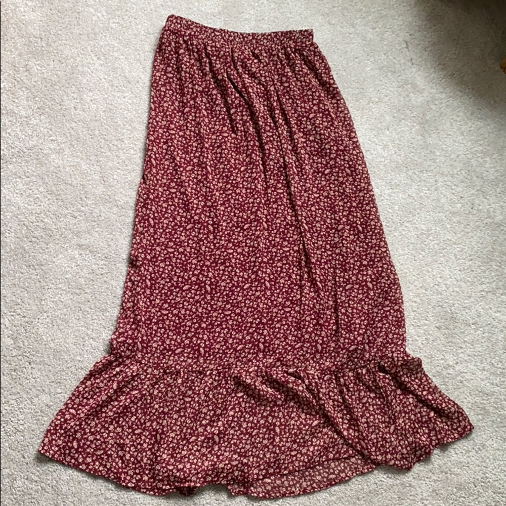 Floral printed tiered maxi skirt